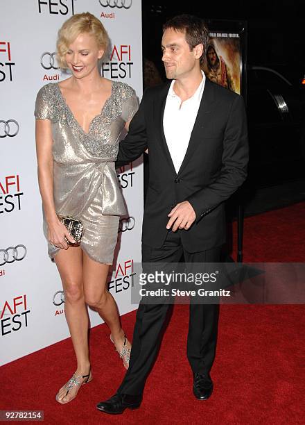 Charlize Theron and Stuart Townsend .