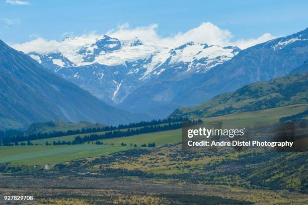 mt sunday - new zealand - neuseeland landschaft stock pictures, royalty-free photos & images