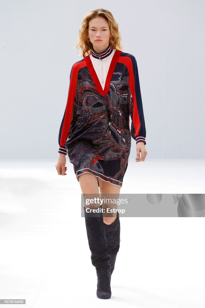 Leonard Paris : Runway - Paris Fashion Week Womenswear Fall/Winter 2018/2019