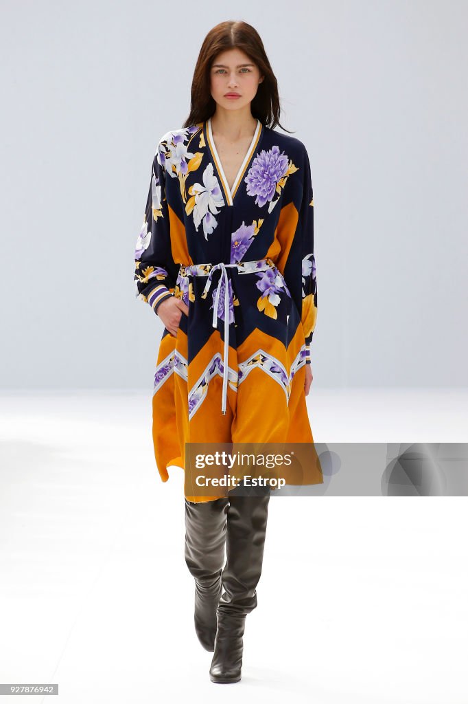 Leonard Paris : Runway - Paris Fashion Week Womenswear Fall/Winter 2018/2019