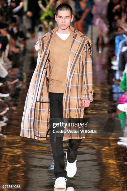 Model walks the runway during the Stella McCartney Ready to Wear Fashion show as part of the Paris Fashion Week Womenswear Fall/Winter 2018/2019 on...