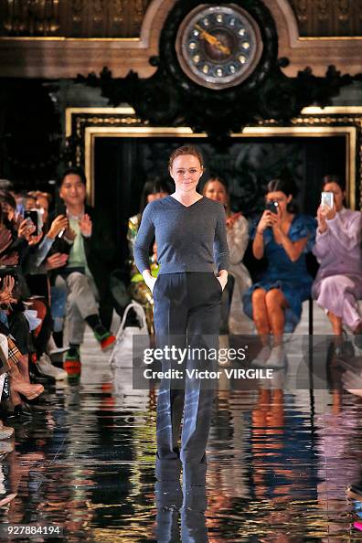 Stella McCartney : Runway - Paris Fashion Week Womenswear Fall/Winter 2018/2019 Stella McCartney : Runway - Paris Fashion Week Womenswear Fall/Winter 2018/2019