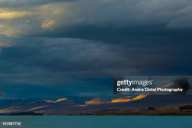 lake tekapo, new zealand - neuseeland landschaft stock pictures, royalty-free photos & images