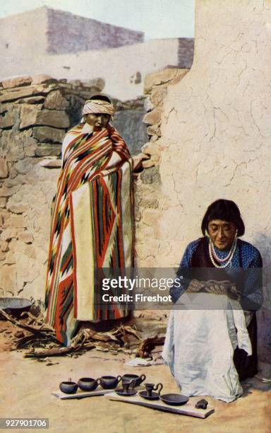North America. Pottery art of the Pueblo tribe. America del Nord. 1920.