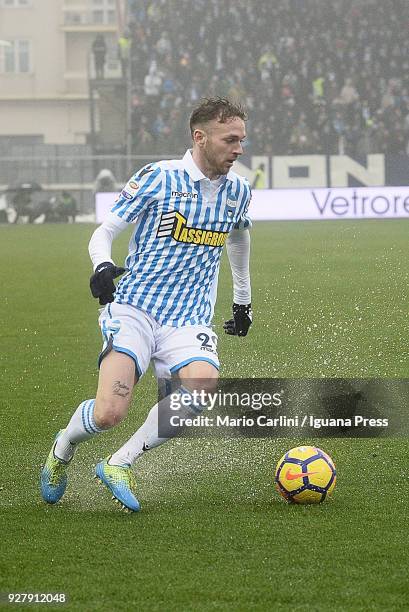 Manuel Lazzari of Spal in action during the serie A match between Spal and Bologna FC at Stadio Paolo Mazza on March 3, 2018 in Ferrara, Italy.