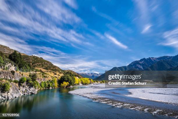 waimakairi river, arthurs pass national park, canterbury region, south island, new zealand - canterbury region new zealand stockfoto's en -beelden