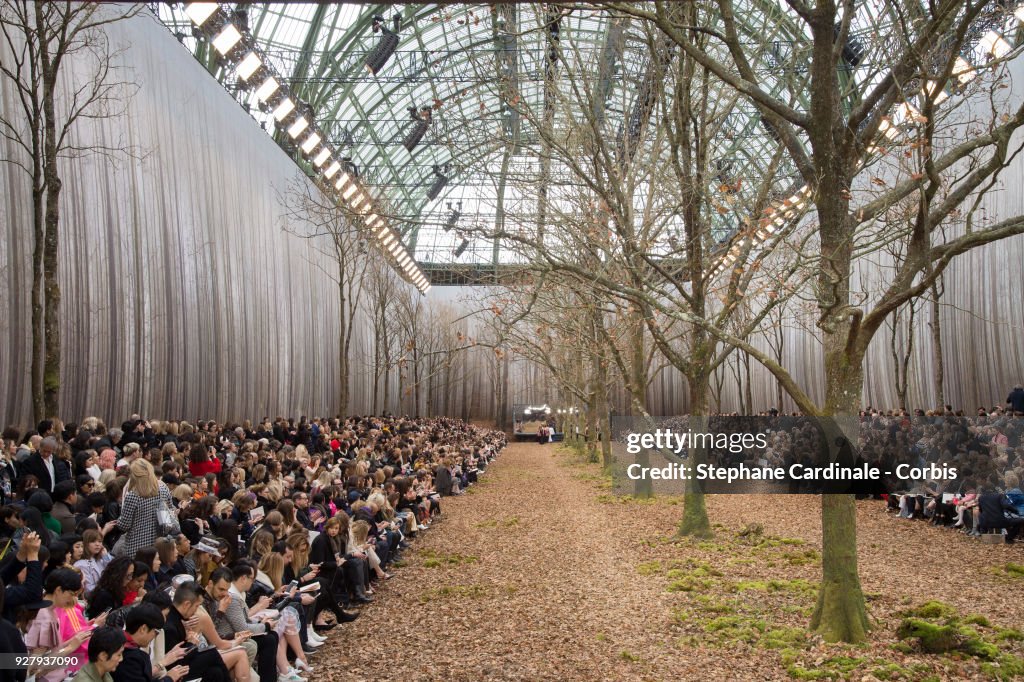 Chanel : Runway - Paris Fashion Week Womenswear Fall/Winter 2018/2019