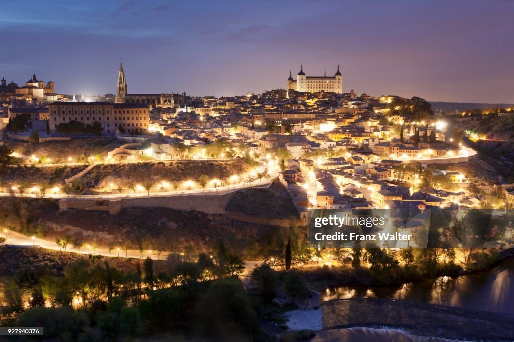 View of the River Tajo with Cathedral Santa Maria and Alcazar, Toledo, Castile-La Mancha, Spain