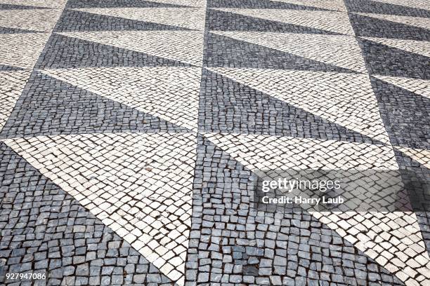 mosaic pavement, black and white, triangular pavement, praca do municipio, town hall, lisbon, portugal - municipio stock pictures, royalty-free photos & images