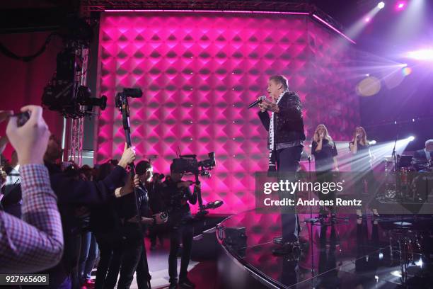 David Hasselhoff performs on stage during the Deutsche Telekom presentation on March 6, 2018 in Bonn, Germany. Deutsche Telekom presents today the...