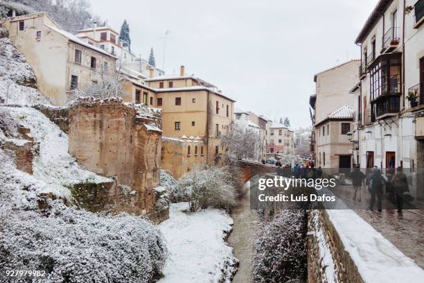 snowy albaicin district in granada - albaicín stock pictures, royalty-free photos & images