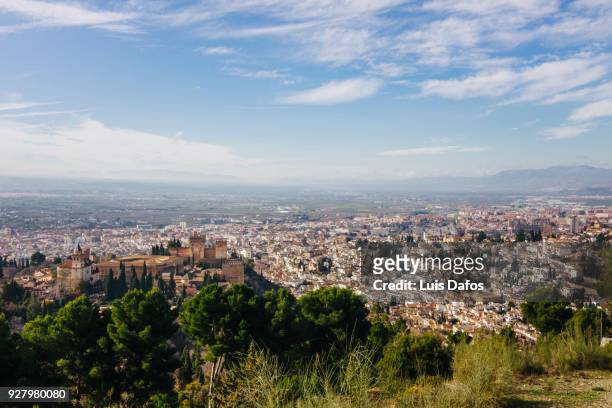 alhambra palace and granada city overview - albaicín stock pictures, royalty-free photos & images