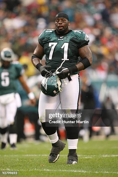 Offensive tackle Jason Peters of the Philadelphia Eagles stands on the field during a game against the New York Giants on November 1, 2009 at Lincoln...