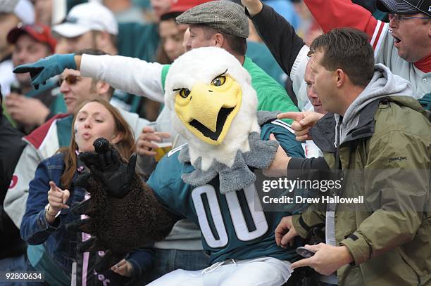 Nfl Mascots 2009 Photos and Premium High Res Pictures - Getty Images