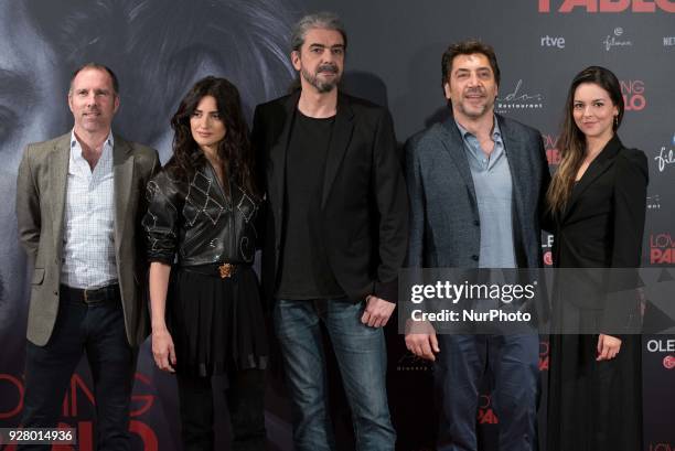 Javier Bardem, Penélope Cruz, Julieth Restrepo and director Fernando León de Aranoa attend the 'Loving Pablo' Photocall at Melia Serrano Hotel in...