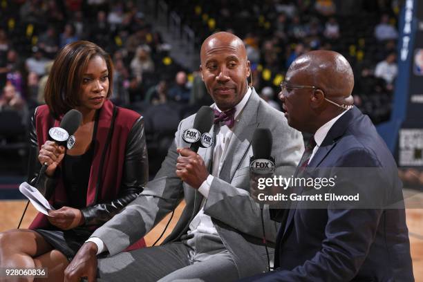 Fox Sports Analyst, Bruce Bowen talks on court during the LA Clippers game against the Denver Nuggets on February 27, 2018 at the Pepsi Center in...