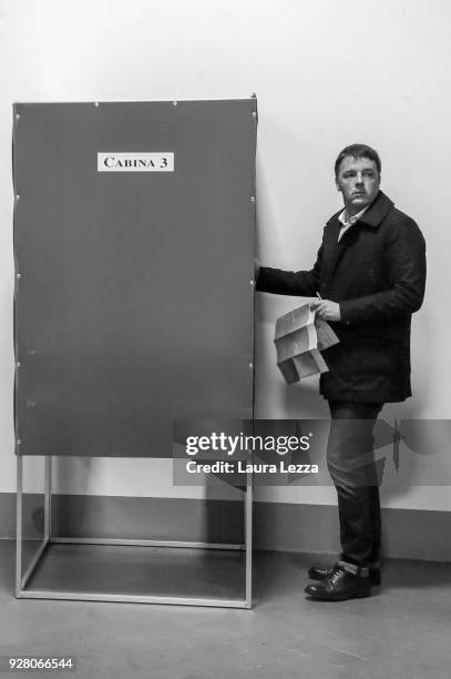 The Italian politician and leader of the Democratic Party Matteo Renzi casts his vote for the parliamentary elections on March 4, 2018 in Florence,...