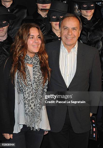 Pat Rice Daughter Zorro Gala Premiere In Folies Bergeres Photos et images de collection ...