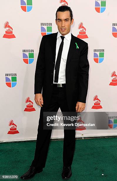 Actor Aaron Diaz arrives at the 10th annual Latin GRAMMY Awards held at Mandalay Bay Events Center on November 5, 2009 in Las Vegas, Nevada.