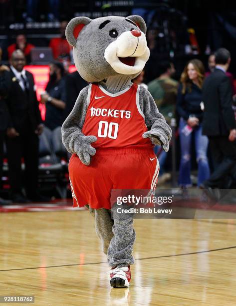 Cluth Houston Rockets Clutch (Mascot) Photos and Premium High Res Pictures - Getty Images