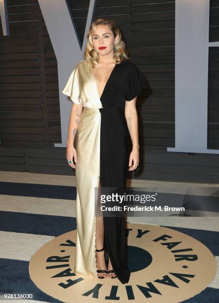 Miley Cyrus attends the 2018 Vanity Fair Oscar Party hosted by Radhika Jones at Wallis Annenberg Center for the Performing Arts on March 4, 2018 in...