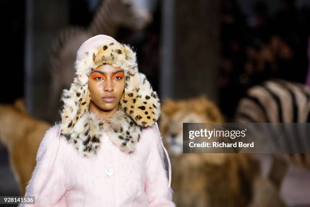 Model walks the runway during the Junko Shimada show as part of the Paris Fashion Week Womenswear Fall/Winter 2018/2019 on March 6, 2018 in Paris,...