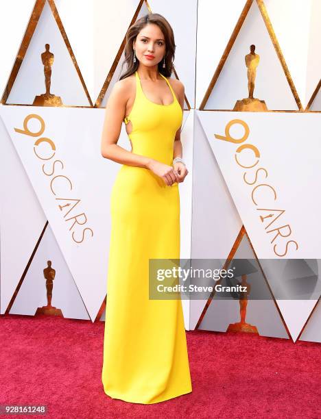 Eiza Gonzalez arrives at the 90th Annual Academy Awards at Hollywood & Highland Center on March 4, 2018 in Hollywood, California.