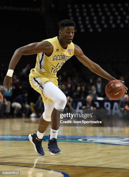 Forward Moses New York City Tech Yellow Jackets Photos and Premium High Res Pictures ...