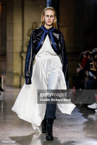 Model walks the runway during the Moon Young Hee show as part of the Paris Fashion Week Womenswear Fall/Winter 2018/2019 on March 6, 2018 in Paris,...