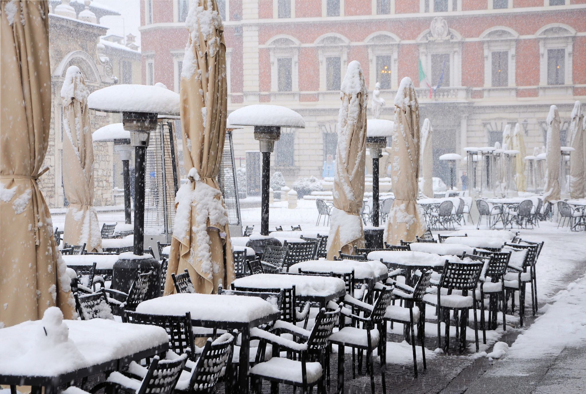winter restaurant maintenance