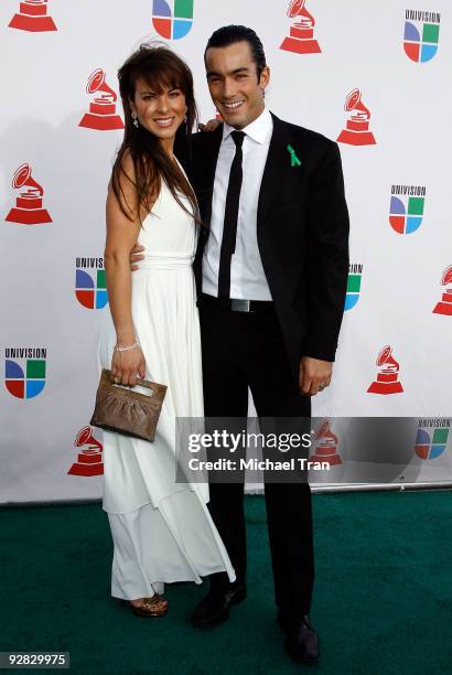 Kate Del Castillo and Aaron Diaz arrive to the 10th Annual Latin Grammy Awards held at Mandalay Bay on November 5, 2009 in Las Vegas, Nevada.