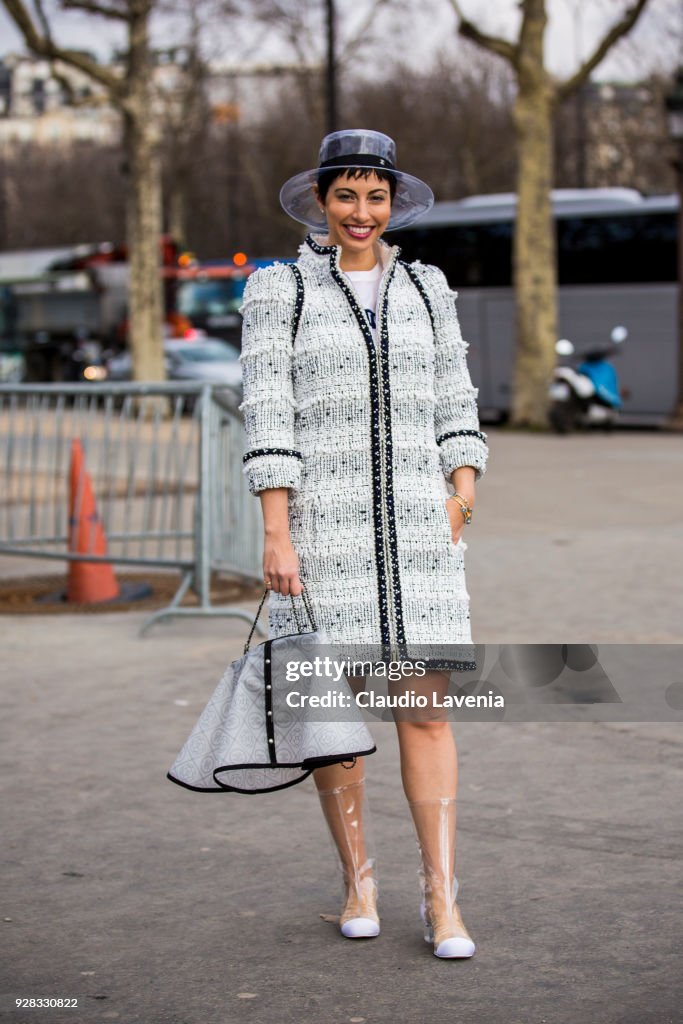 Street Style : Paris Fashion Week Womenswear Fall/Winter 2018/2019 : Day Nine