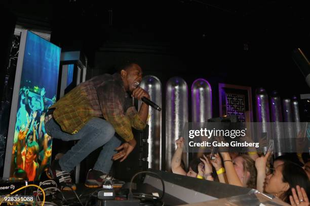 Wax (Rapper) Photos and Premium High Res Pictures - Getty Images