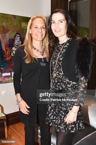 Ati Sedgwick and Jennifer Creel attend the Ati Sedgwick Private Preview at The VFGI Townhouse Gallery on March 6, 2018 in New York City.
