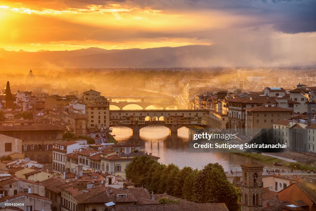 Beautiful sunset landscape view of Cathedral of Santa Maria del Fiore (Duomo) and Vecchio palazzo, Florence, Italy