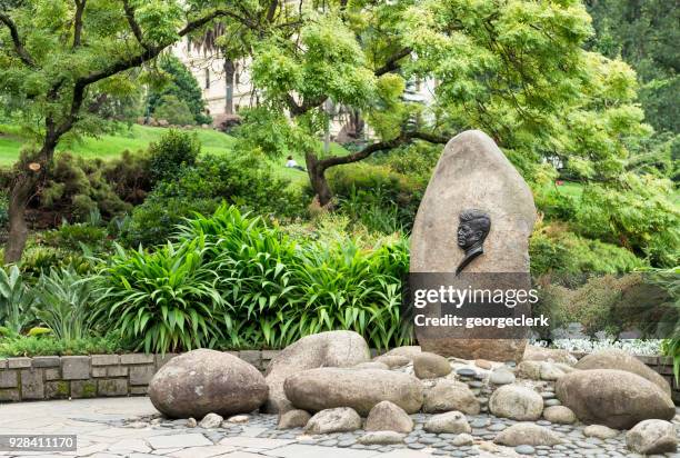 memorial to john f kennedy in treasury gardens public park, melbourne - an all star tribute stock pictures, royalty-free photos & images