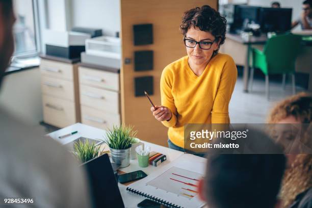 her presentation is perfect - boss lady stock pictures, royalty-free photos & images
