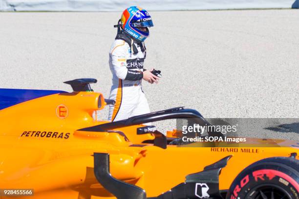 Fernando Alonso of Team McLaren-Honda, McLaren MCL33, seen after his car's motor broke during F1 Winter Test Days.