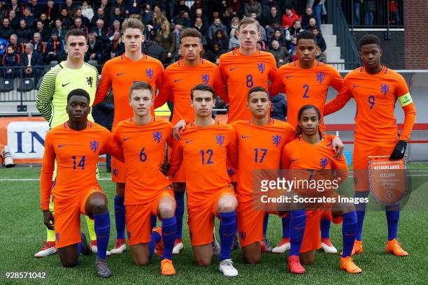 Back: Joey Koorevaar of Holland U17, Ramon Hendriks of Holland U17, Liam van Gelderen of Holland U17, Wouter Burger of Holland U17, Jurrien Maduro of...