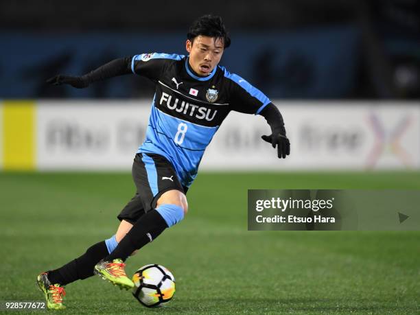 Hiroyuki Abe of Kawasaki Frontale in action during the AFC Champions League Group F match between Kawasaki Frontale and Melbourne Victory at Todoroki...