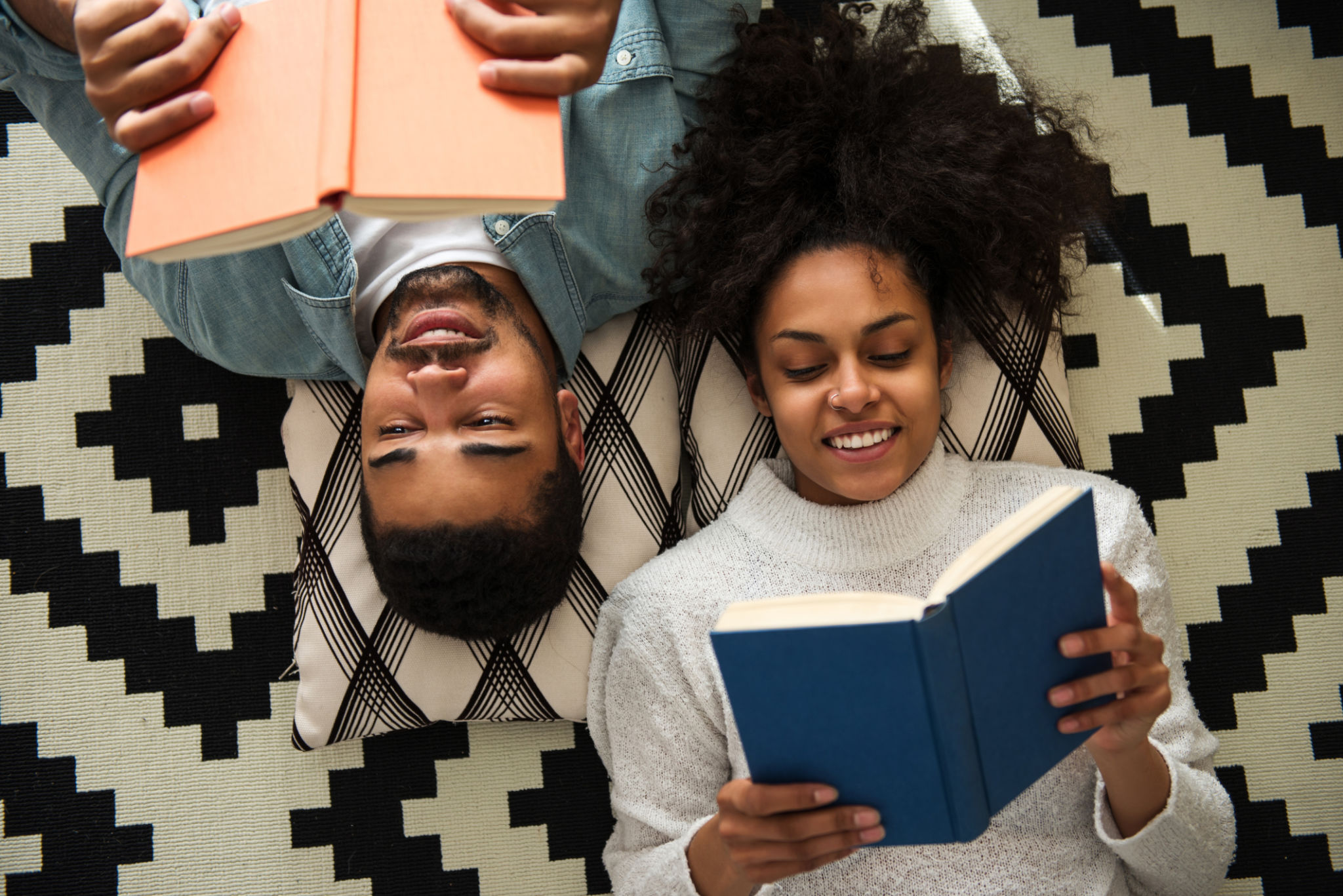 couple reading