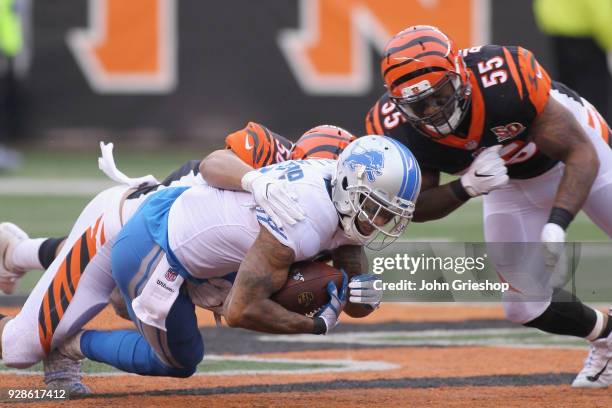 Vontaze Burfict of the Cincinnati Bengals makes the tackle on Kenny Golladay of the Detroit Lions during their game at Paul Brown Stadium on December...