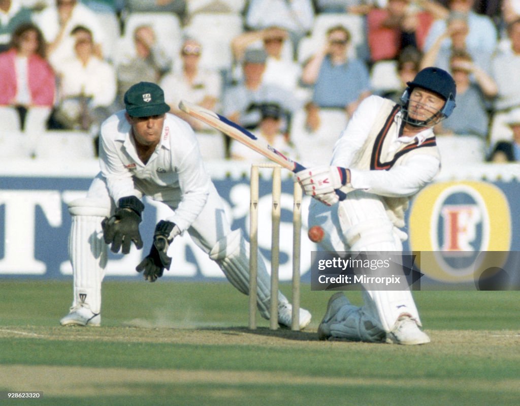 Cricket, Benson & Hedges Final Trophy 1990