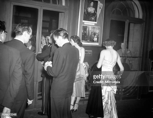 Frank Sinatra & Ava Gardner at Cambridge Theatre, London, Friday 7th July 1950. Attending a musical performance of Ace of Clubs, a 1950 musical...