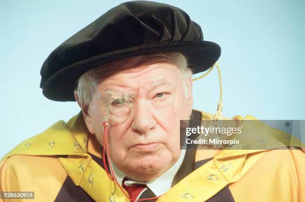182 Sir Patrick Moore Stock Photos, HighRes Pictures, and Images