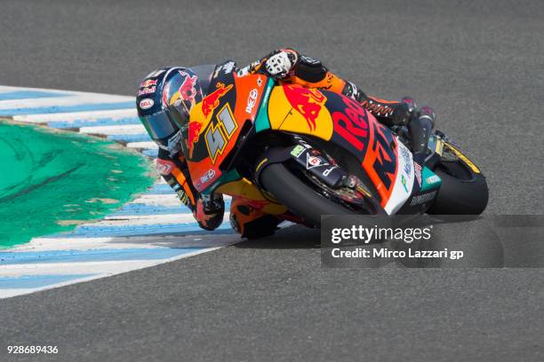 Brad Binder of South Africa and Red Bull KTM Ajo rounds the bend during the Moto2 & Moto3 Tests In Jerez at Circuito de Jerez on March 7, 2018 in...