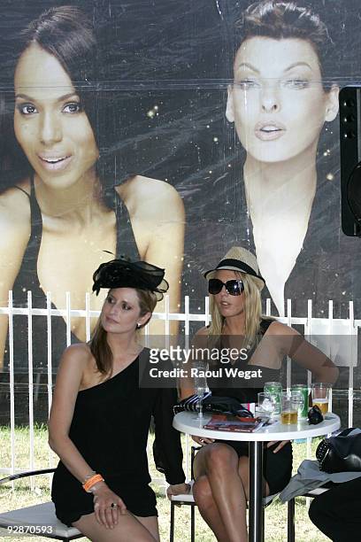 Race goers watch the Fashion on the Field awards at Emirates Stake Day at Flemington Racecourse on November 7, 2009 in Melbourne, Australia.