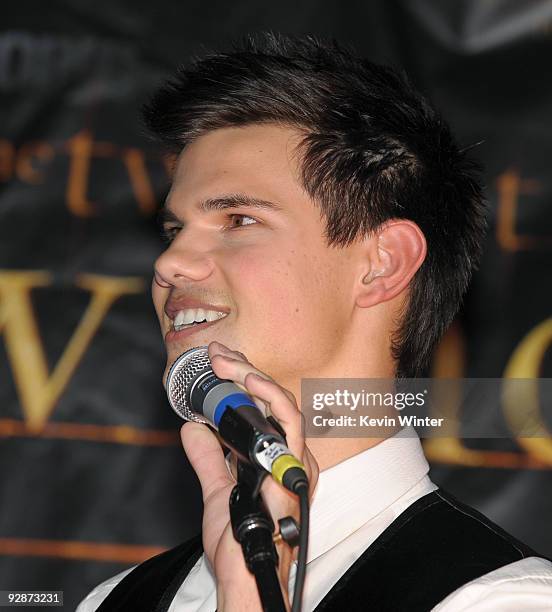 Actor Taylor Lautner appears onstage at Summit's "The Twilight Saga: New Moon" Cast Tour at Hollywood and Highland on November 6, 2009 in Los...