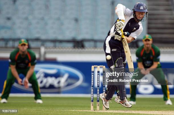 Chris Rogers of the Bushrangers bats during the Ford Ranger Cup match between the Victorian Bushrangers and the Tasmanian Tigers at Melbourne Cricket...