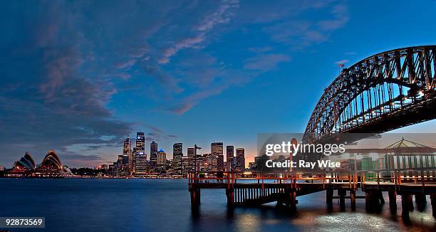 sydney harbour bridge - sydney harbour bridge night imagens e fotografias de stock